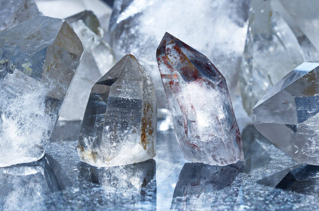 【水晶】クリスタルとは　パワーストーンとしての意味と効果　歴史についてお伝えします！！【天然石の基礎知識】