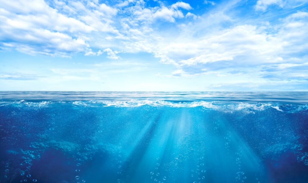 海の日　海の恩恵に感謝し繁栄をねがう日！：パワーストーン　天然石　海との密接な関係性について！！　