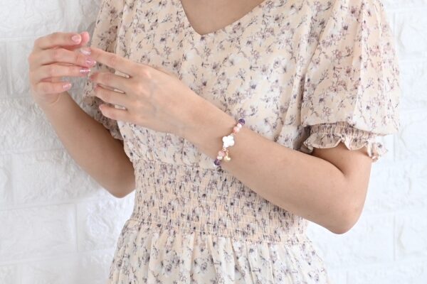 「パワーストーンブレスレットはダサい」はもう古い!お洒落で可愛いパワーストーンブレスレットをご紹介します♪