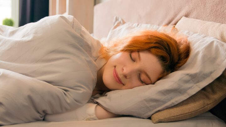 眠る前のヒーリングタイム！心を整えるパワーストーン 天然石をご紹介します！優しさと癒しを♪